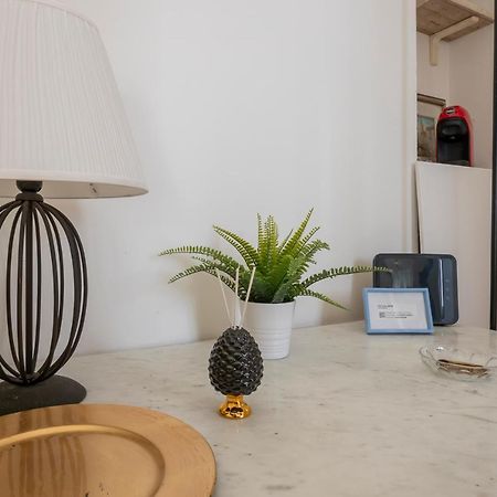 Luxury Flat Between Navigli And Duomo - Sambuco Milan Bagian luar foto