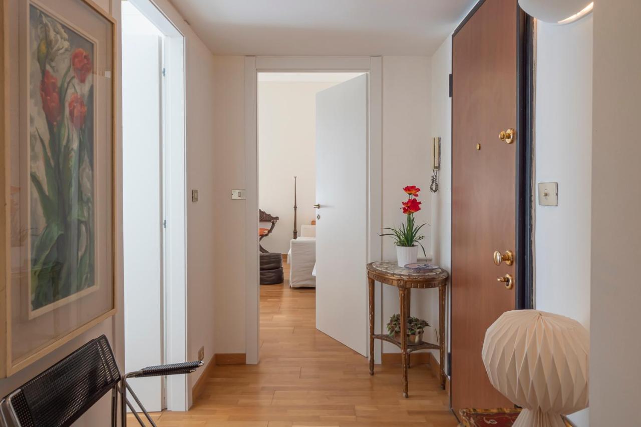 Luxury Flat Between Navigli And Duomo - Sambuco Milan Bagian luar foto