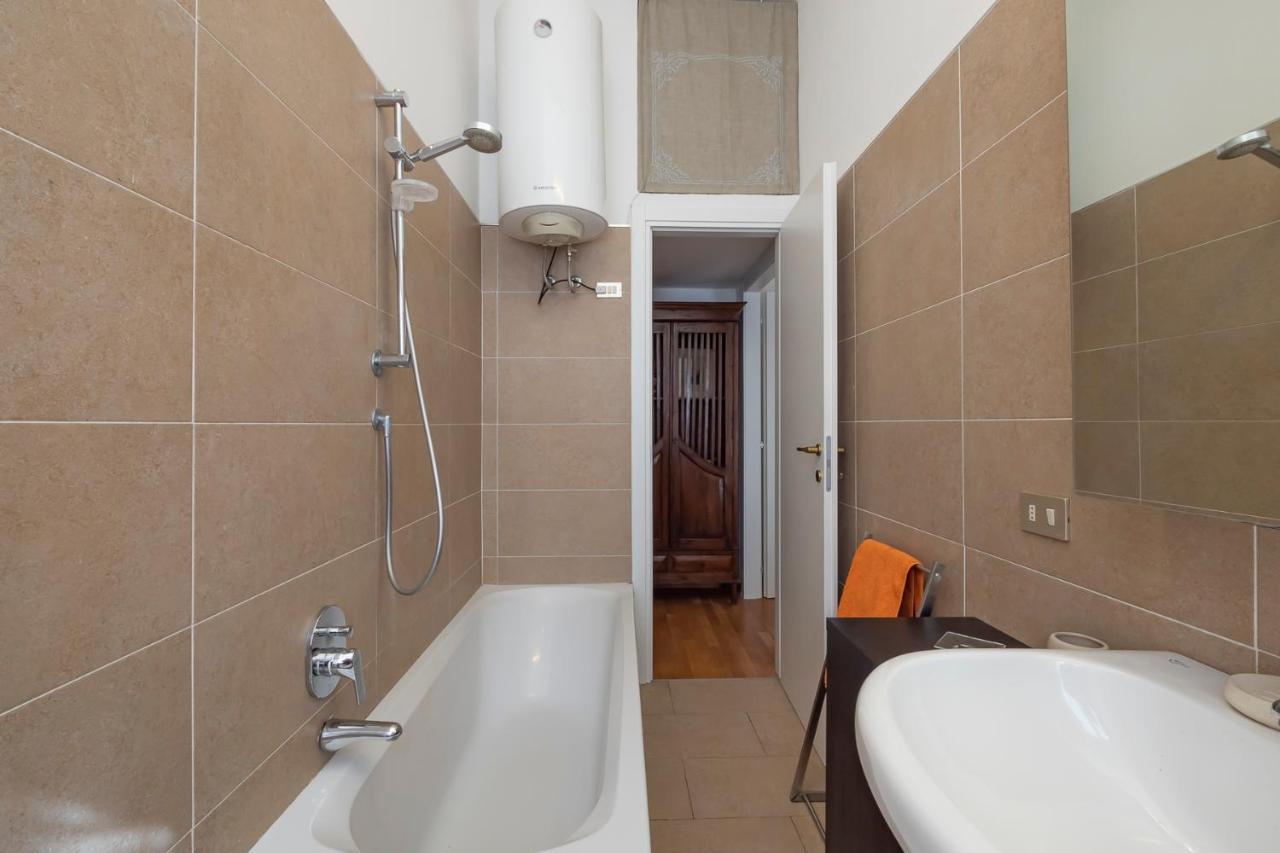 Luxury Flat Between Navigli And Duomo - Sambuco Milan Bagian luar foto