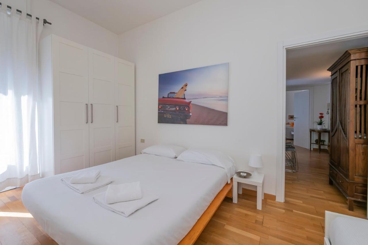 Luxury Flat Between Navigli And Duomo - Sambuco Milan Bagian luar foto