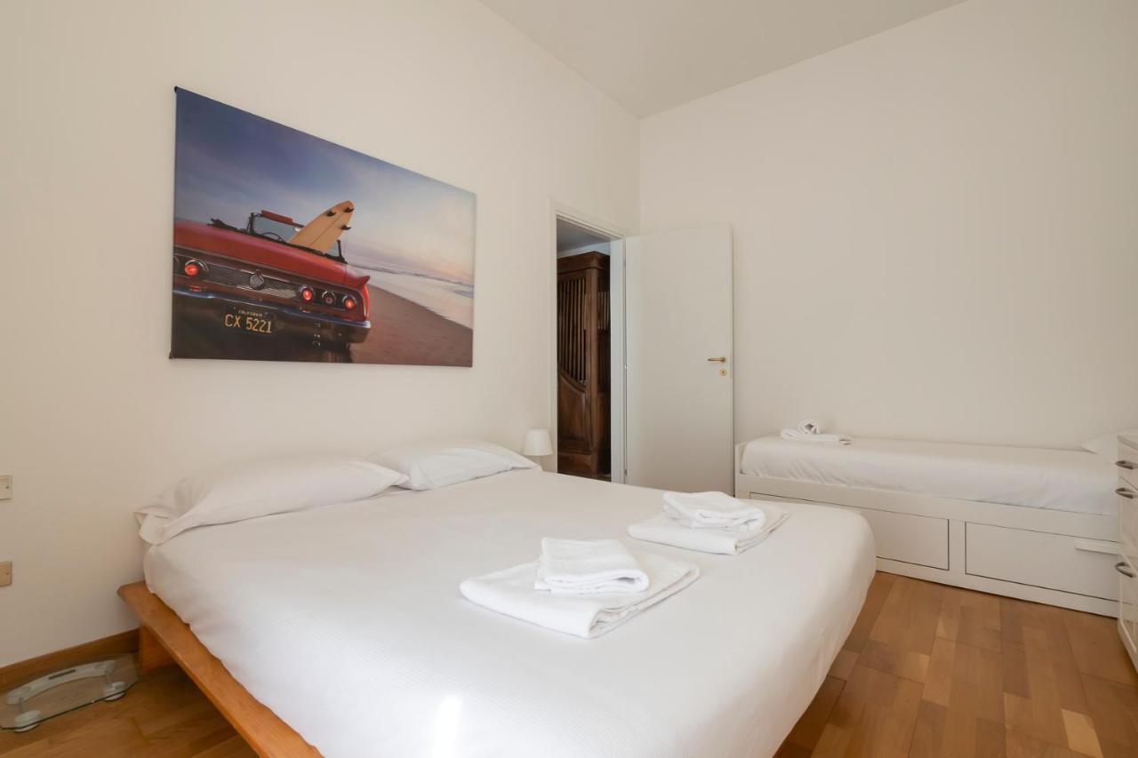 Luxury Flat Between Navigli And Duomo - Sambuco Milan Bagian luar foto